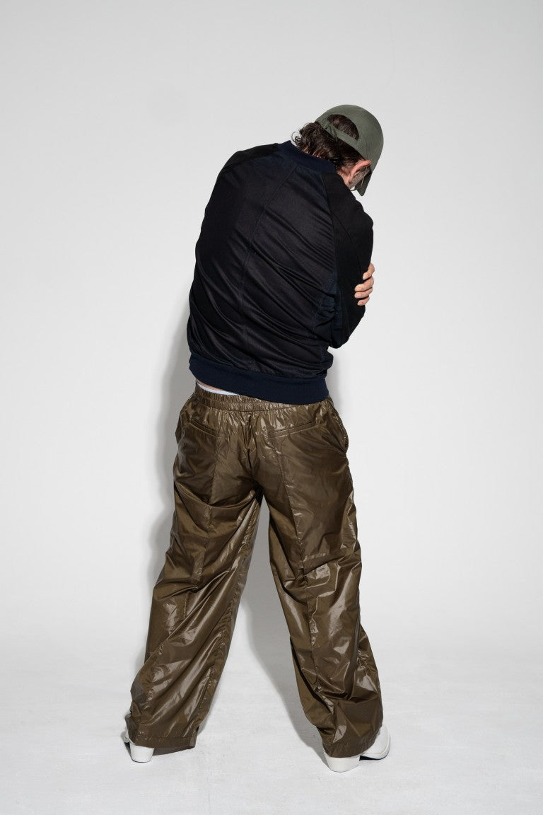 STUDIO SCHMITD- ECHO TROUSERS - Oliv Nylon