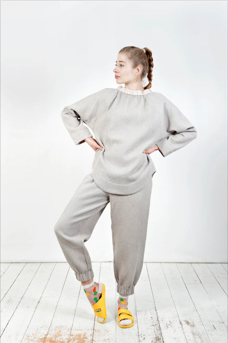 BUKI AKOMOLAFE - Waffle Jumper - Grey