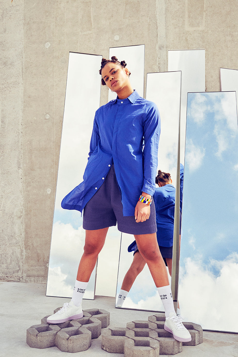 BUKI AKOMOLAFE - Longshirt - blue