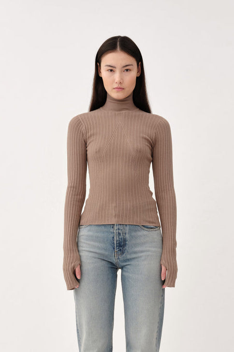 WON HUNDRED - DAVINA POINTELLE TOP - Fossil