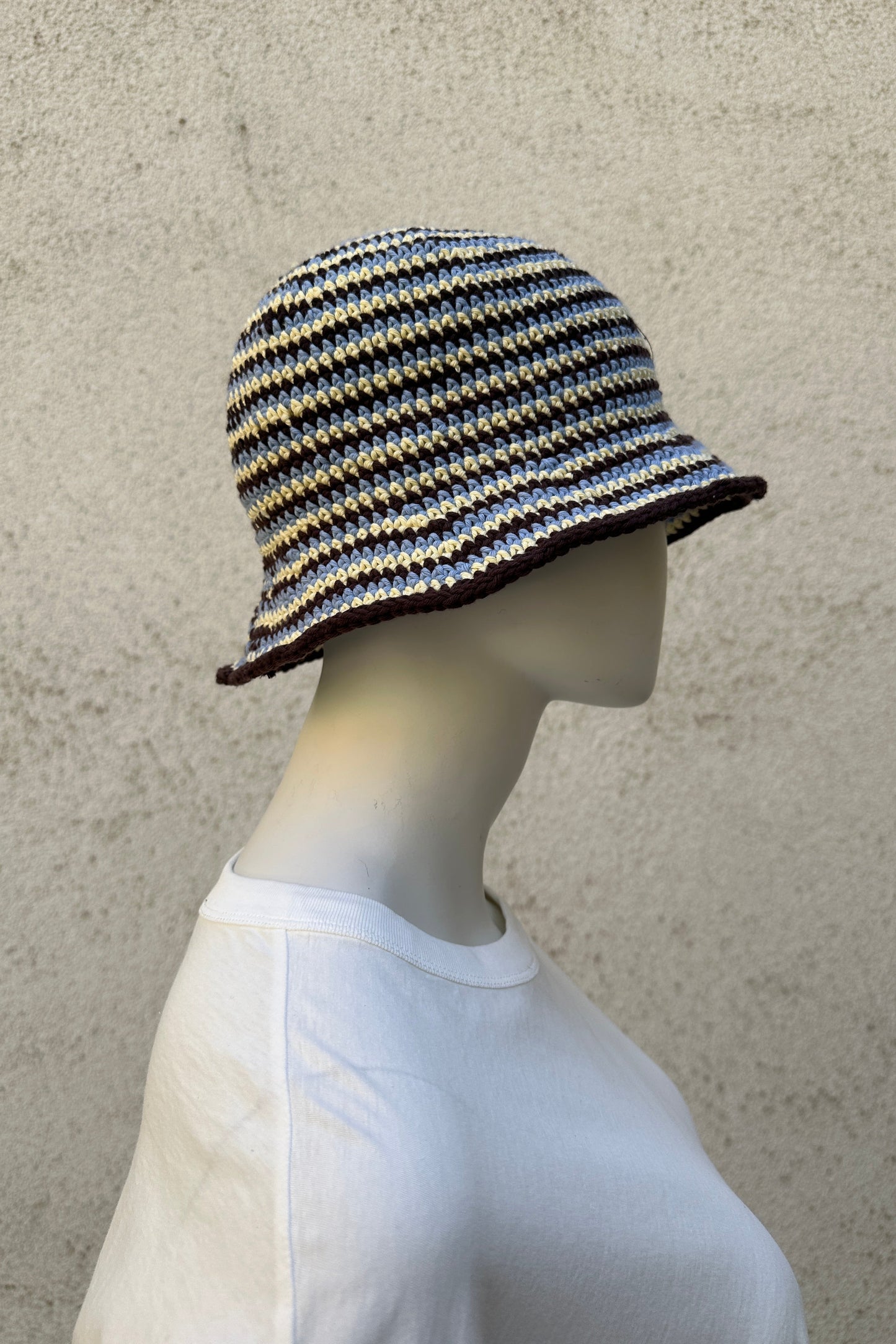 AMBA AMBA - Bucket Hat - striped brown