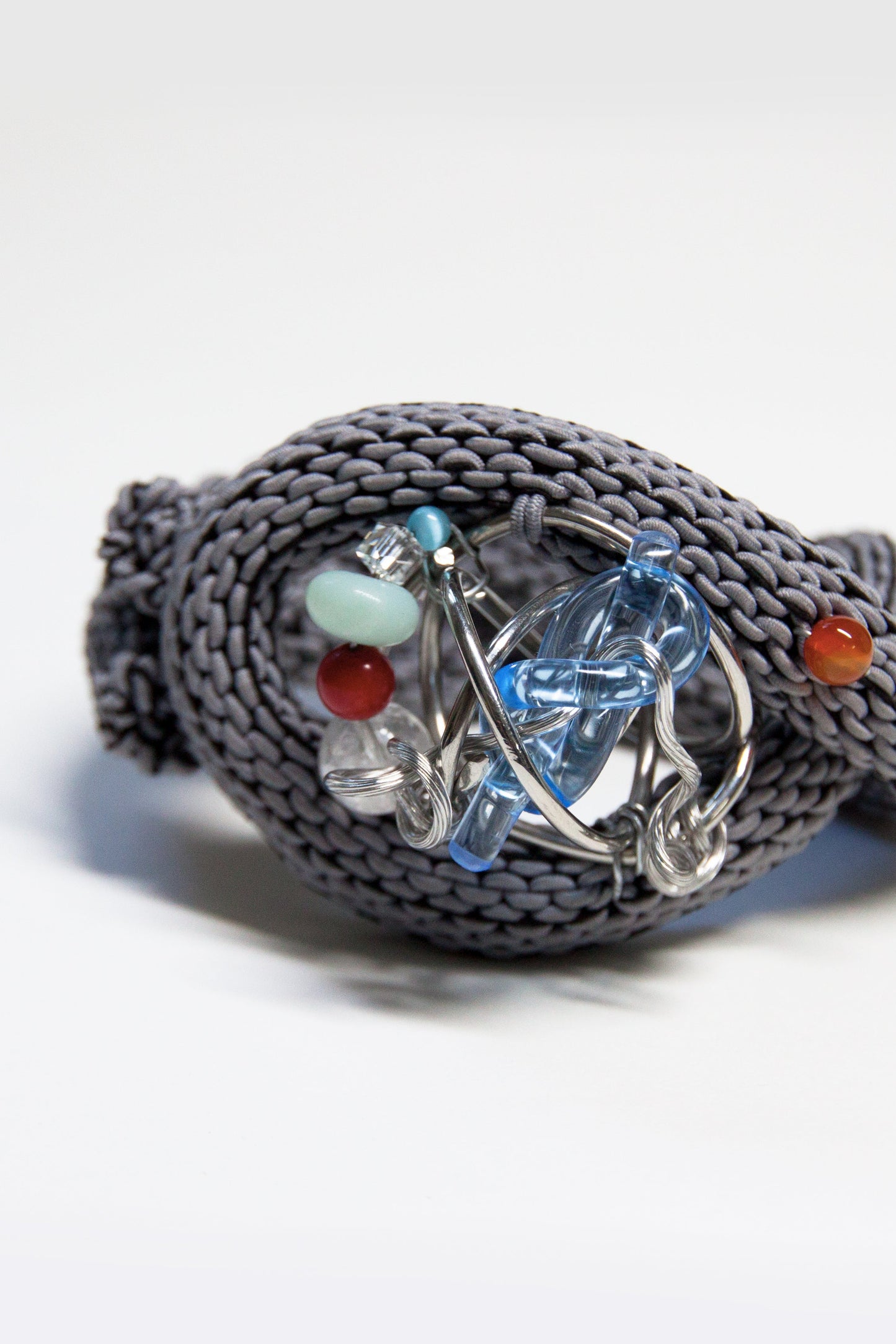 ESTEMPORARY + PRONINA - EE11 Tangle Bracelet