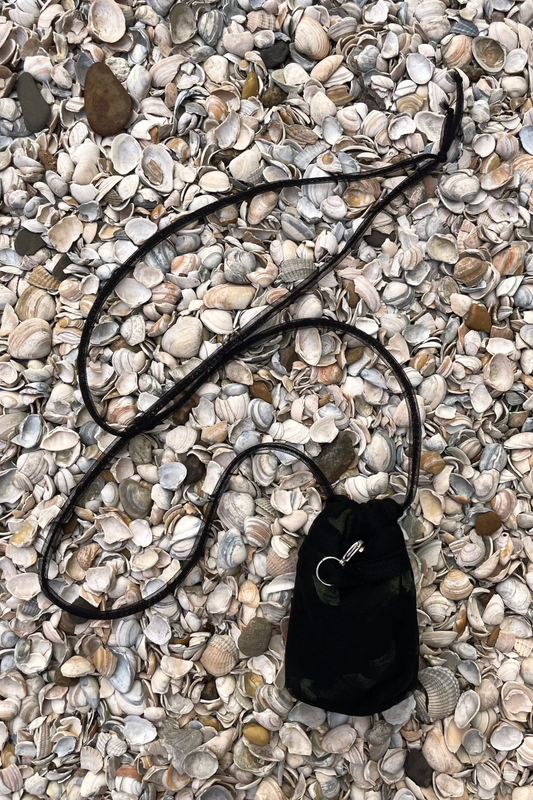 AMBRA FIORENZA - Souvenir Charm Bag, black