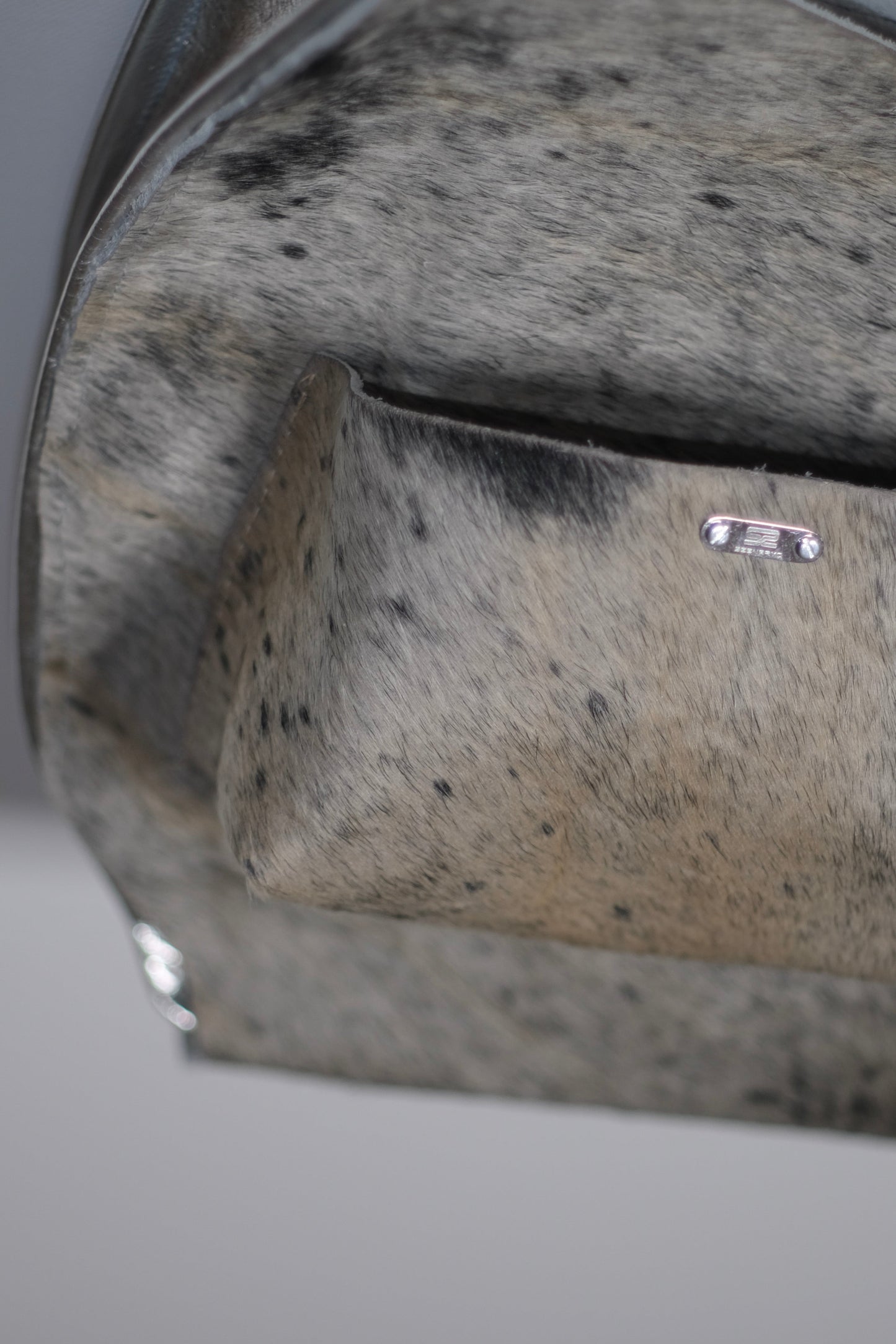 Szenaryo - Silver Cow Shoulder Bag with pockets