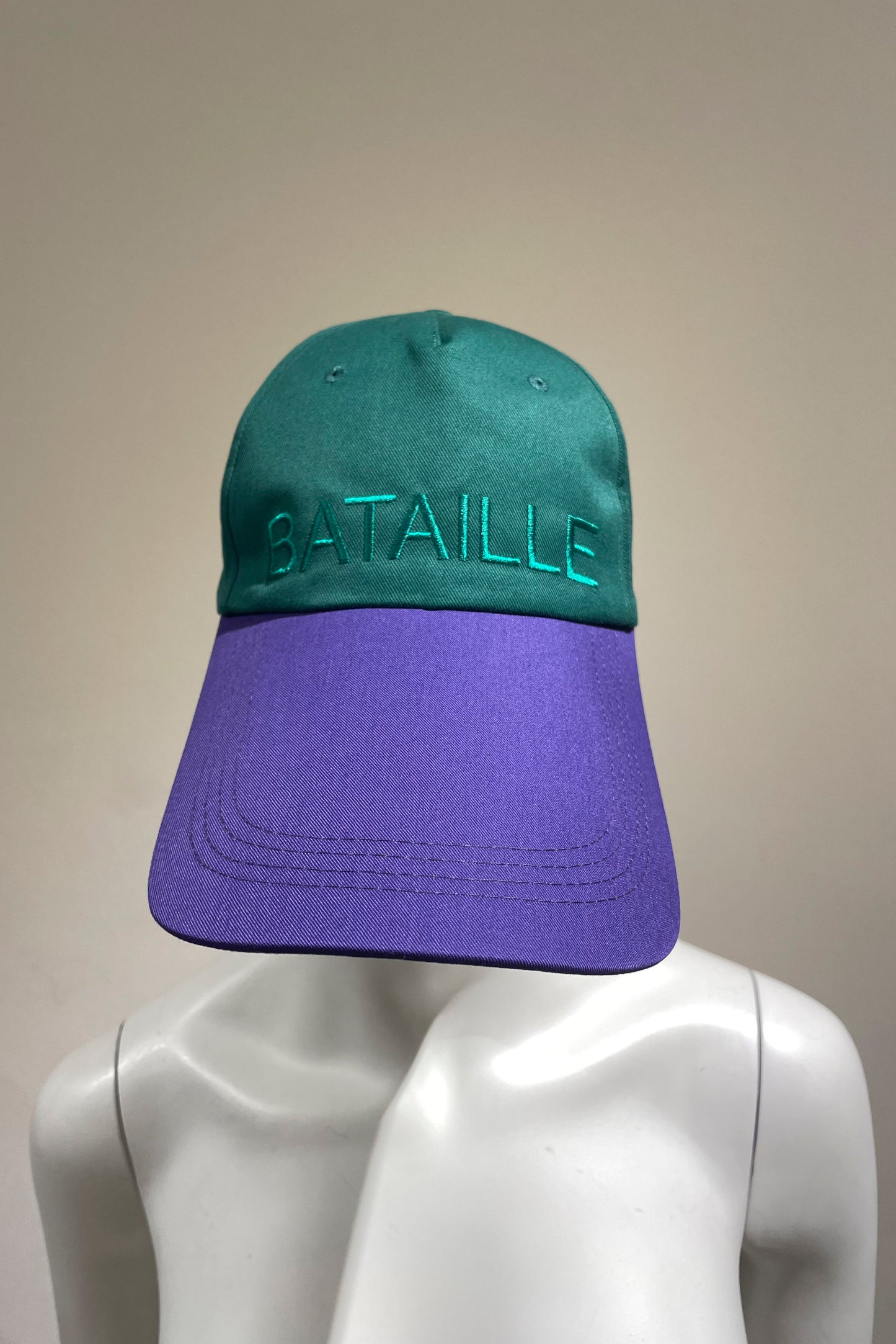 BATAILLE - Extra Shade Cap, Green Violet