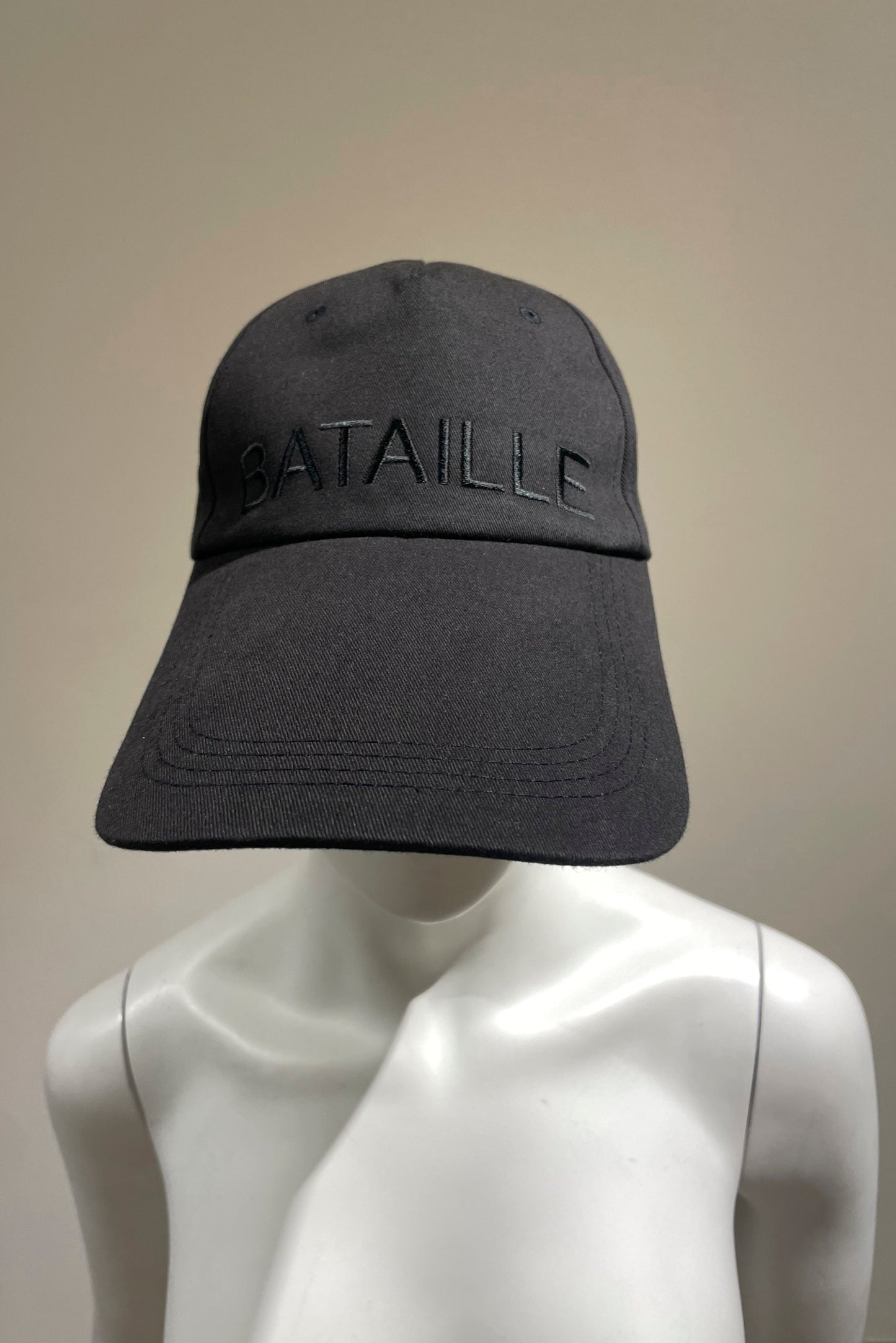 BATAILLE - Extra Shade Cap, Black