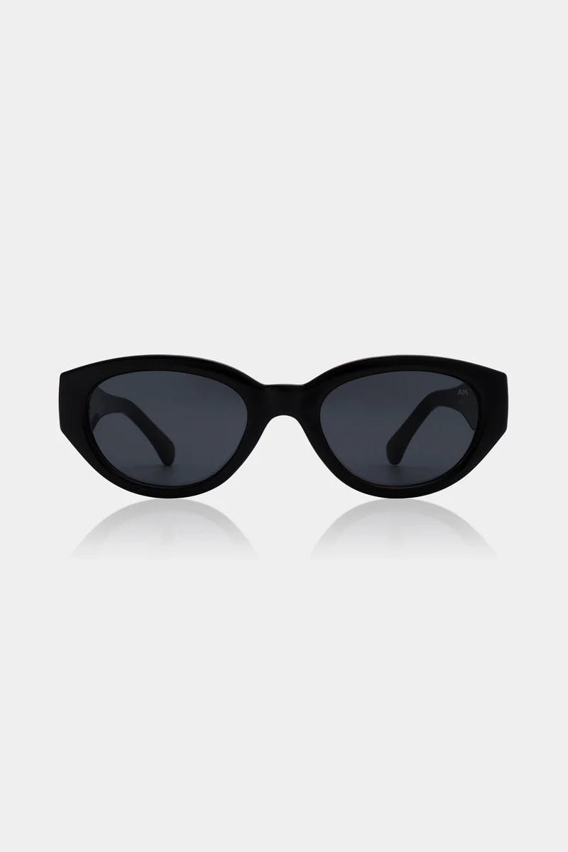 A.KJAERBEDE - Winnie