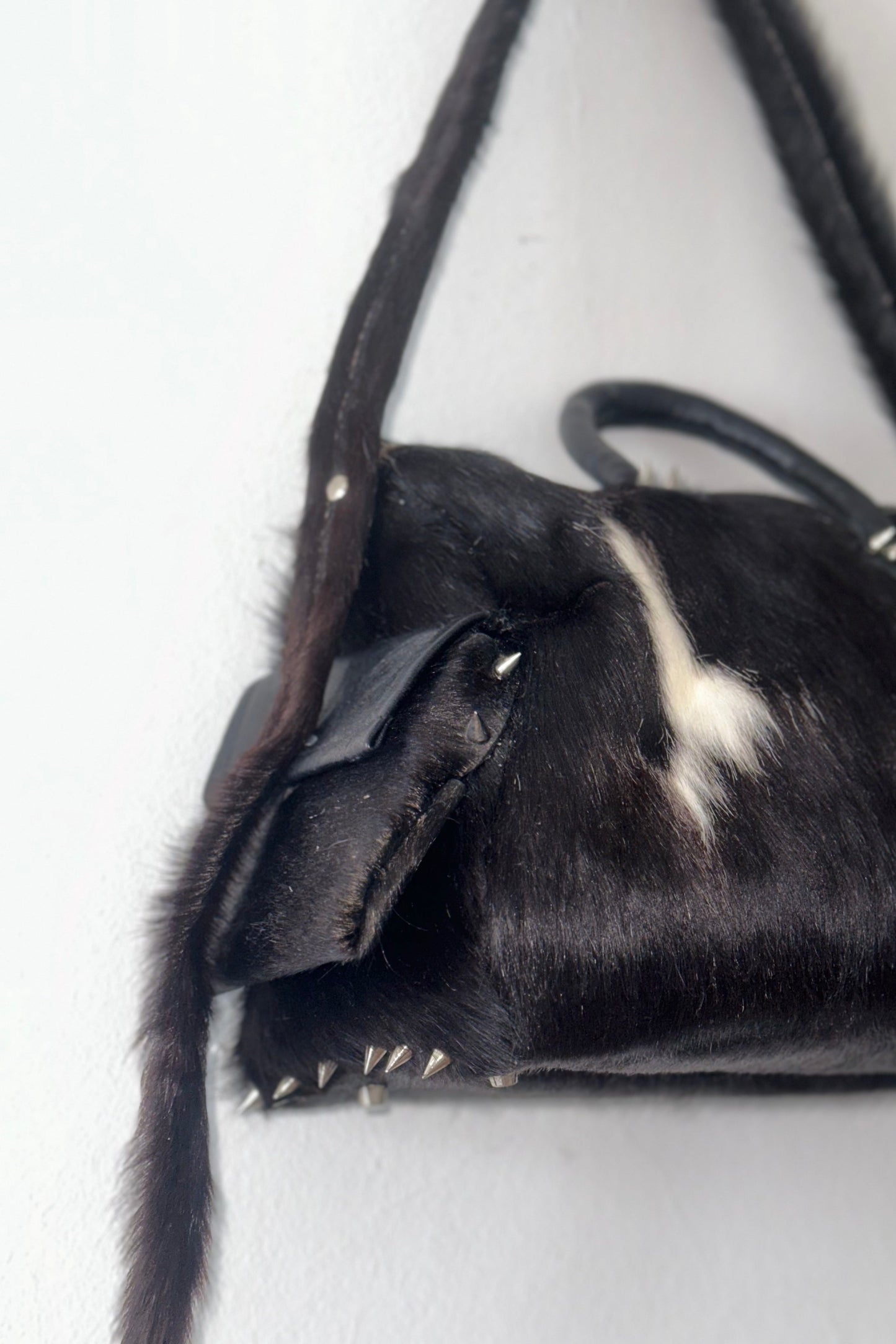 Szenaryo - Black Cow Skin Bowling Bag with pockets