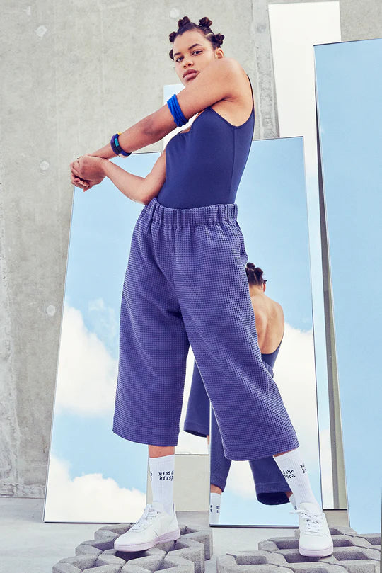 BUKI AKOMOLAFE - Waffle Pants, midnicht blue