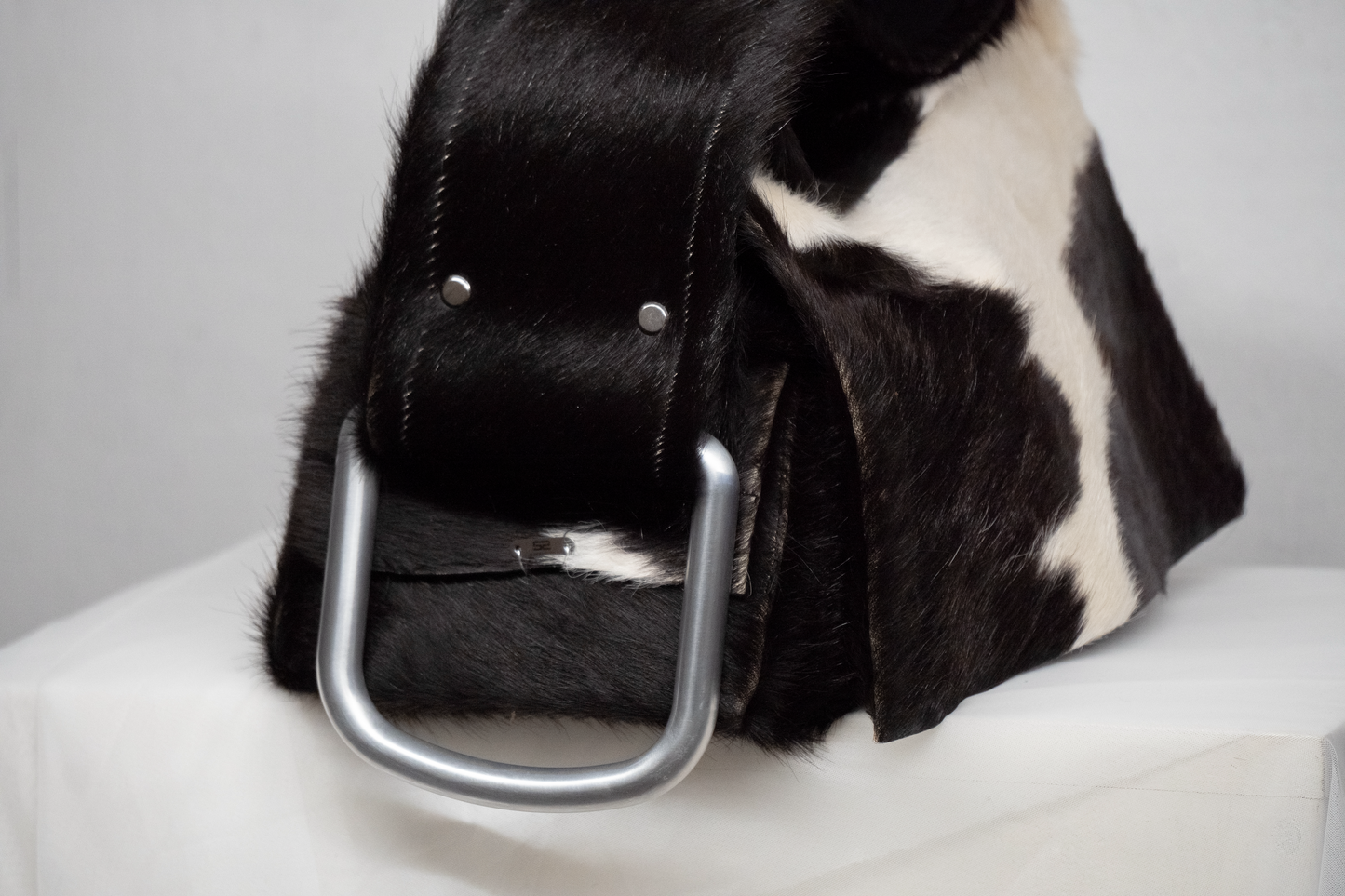 Szenaryo - Black/White Cow Skin Bowling Bag