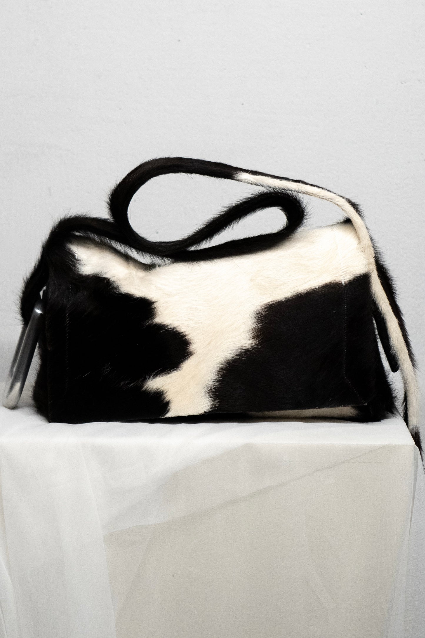 Szenaryo - Black/White Cow Skin Bowling Bag