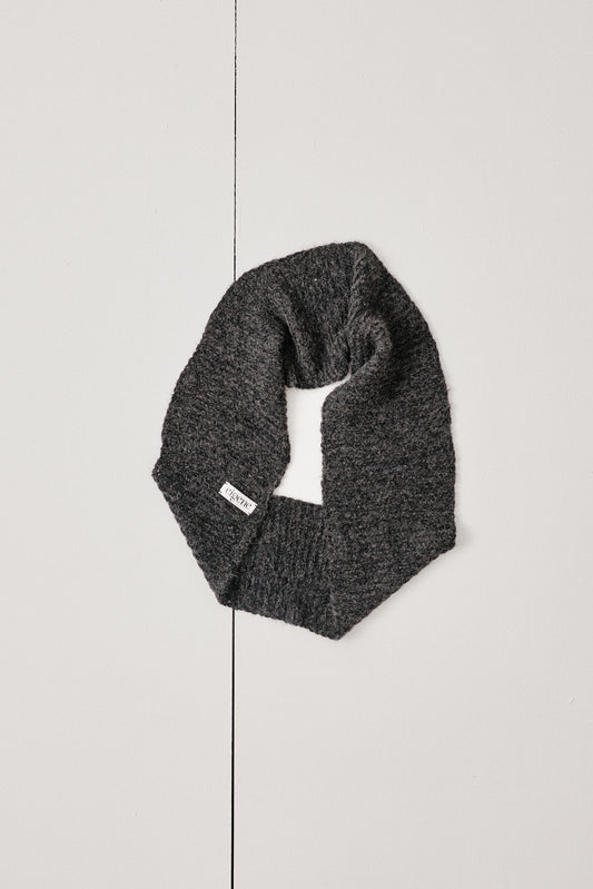 EIGENE – Loop Scarf Anthracite 1 of 1 Archive Piece