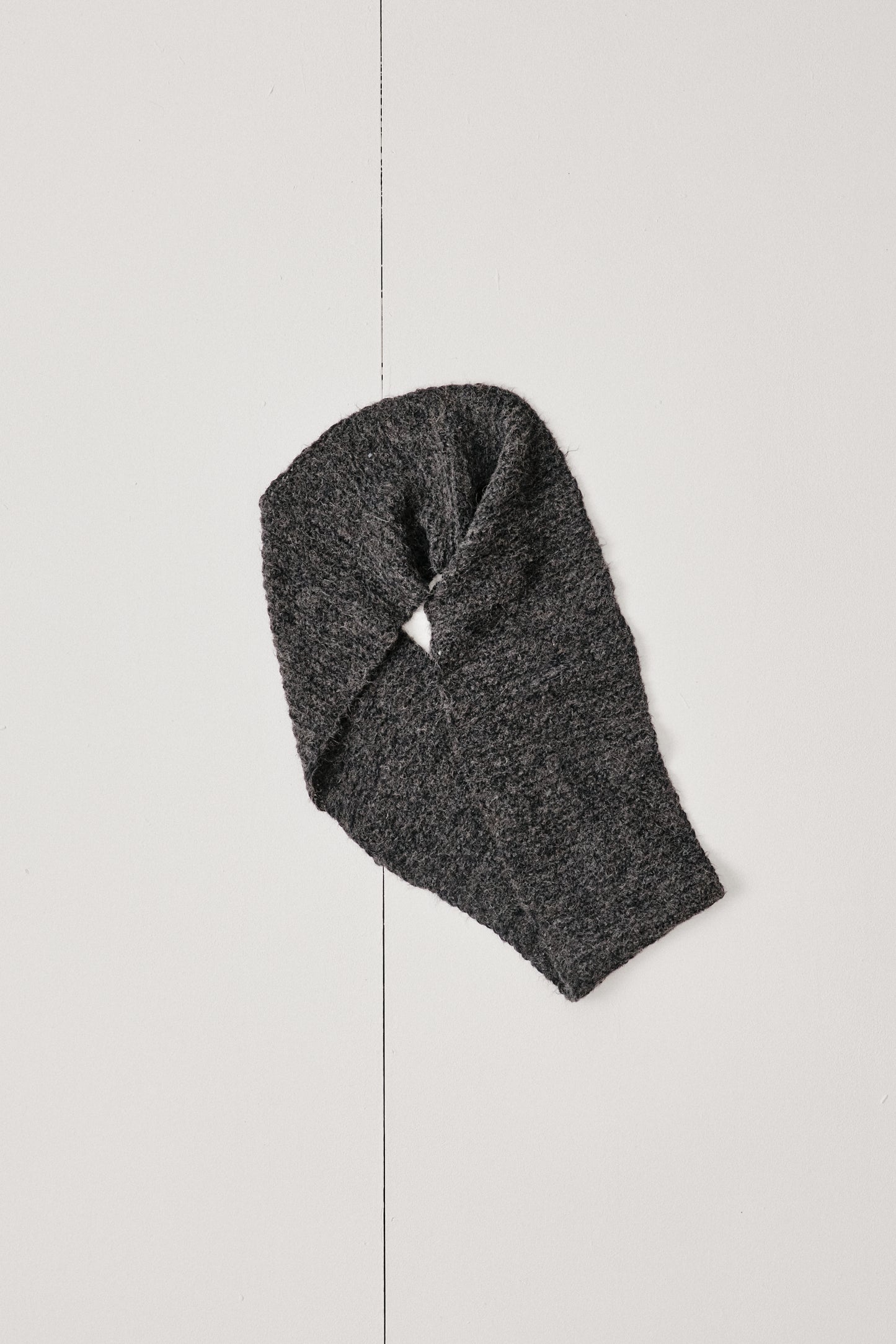 EIGENE – Loop Scarf Anthracite 1 of 1 Archive Piece