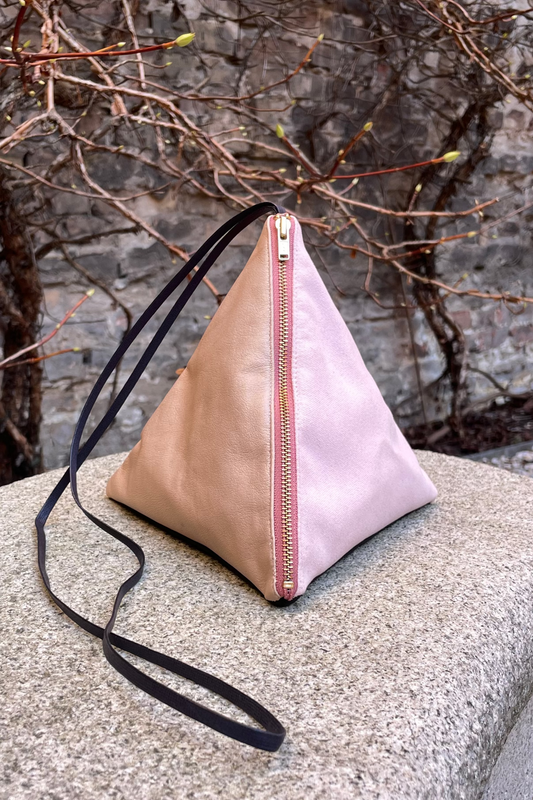 STUDIO SCHMITD- PYRAMIDE BAG - red