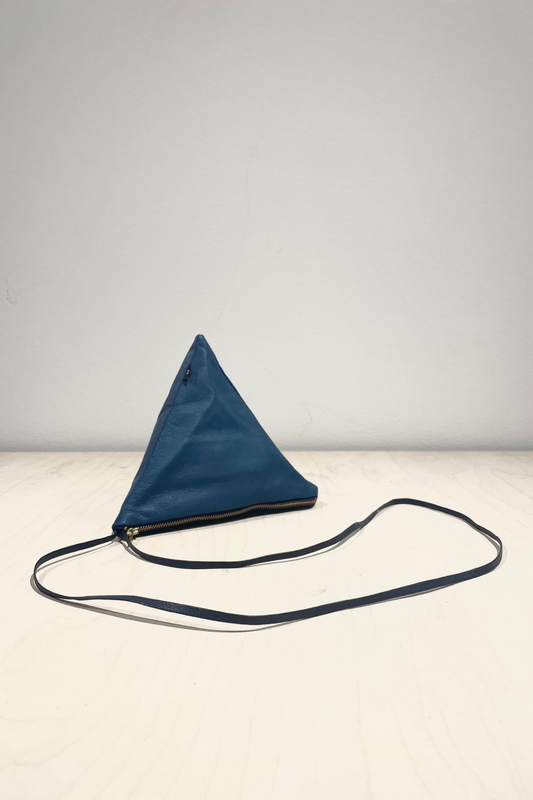 STUDIO SCHMITD- PYRAMIDE BAG - blue