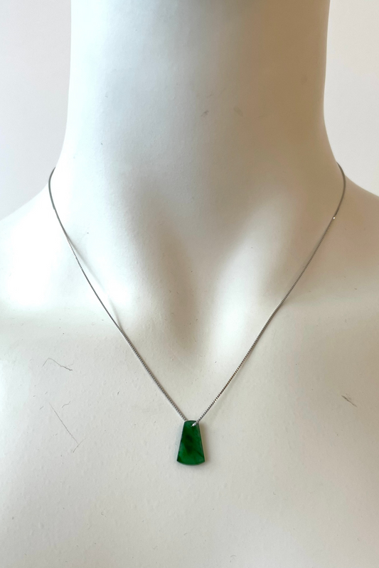 ISEIN - Necklace, Jadeite Silver