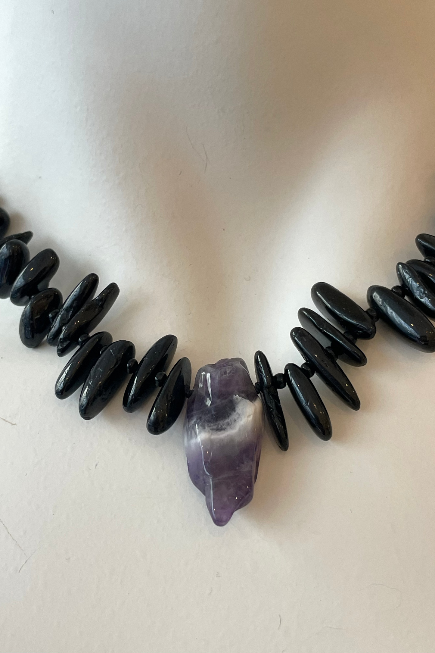 AMATISTA - La Noche, necklace