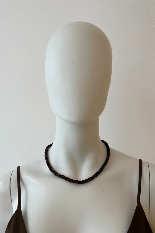 AMIKE - Single Liner Necklace, brown