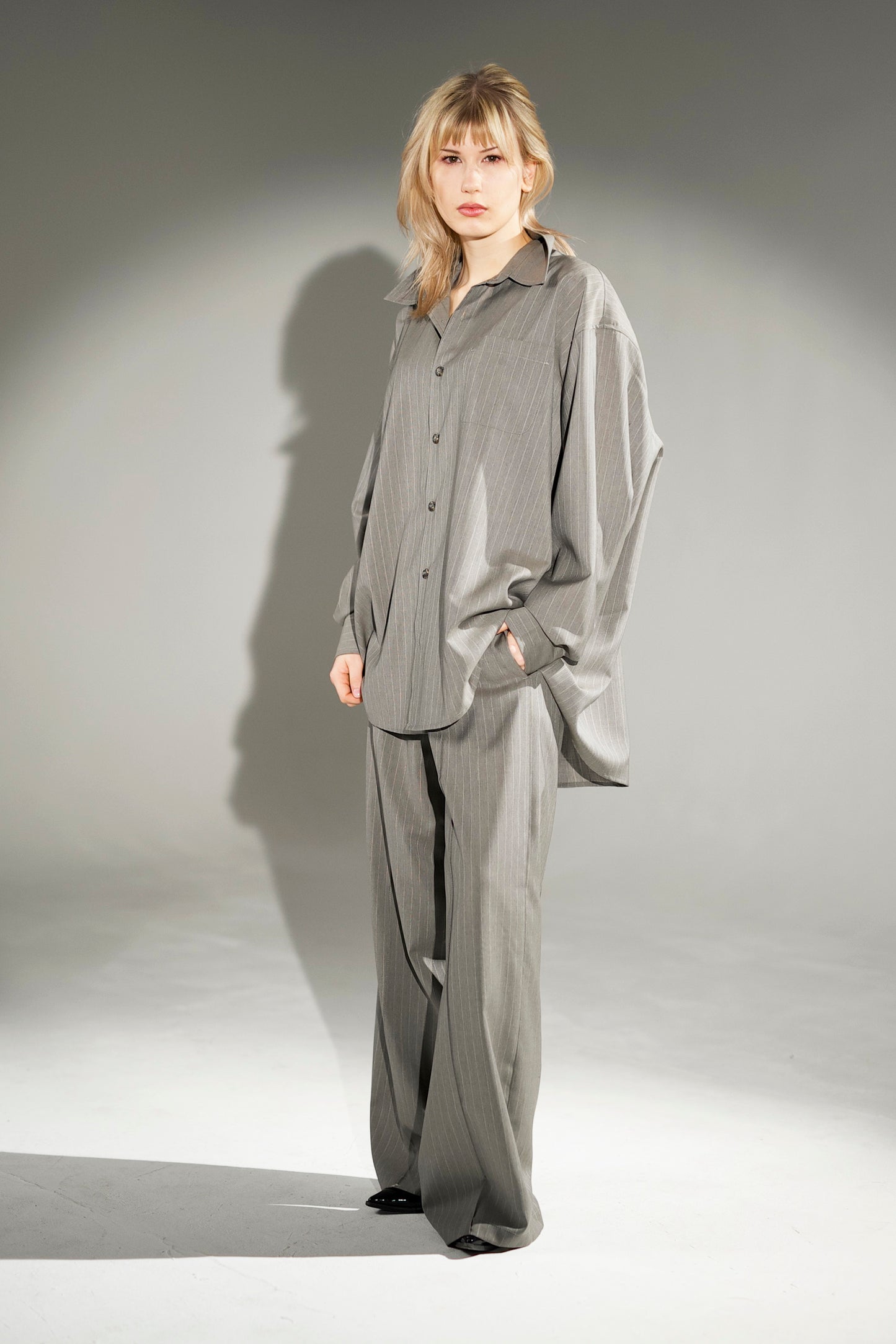 STUDIO SCHMITD - NARCISSUS SHIRT- Gray Pinstripe